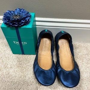 Midnight Blue Tieks